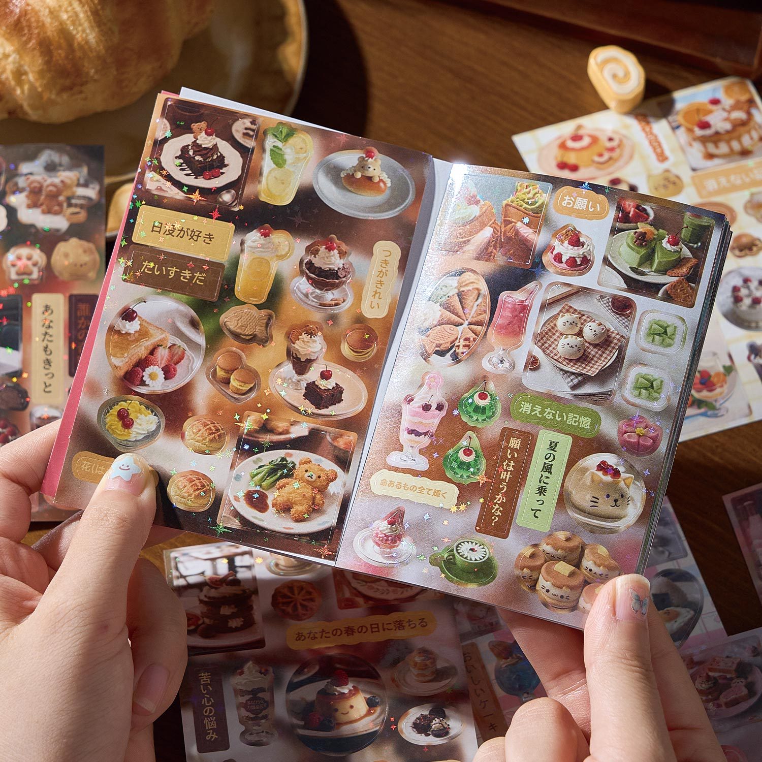 Japanese Snacks - كتاب ملصقات بغشاء مقطوع على الطراز