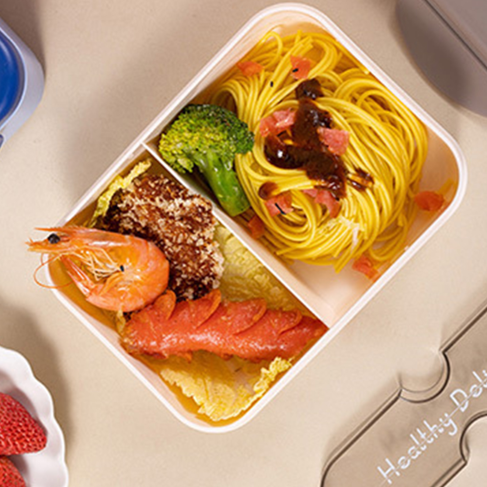 صندوق غداء الطالب مع شوكة بلاس - مراجعة Bento Box وسعره